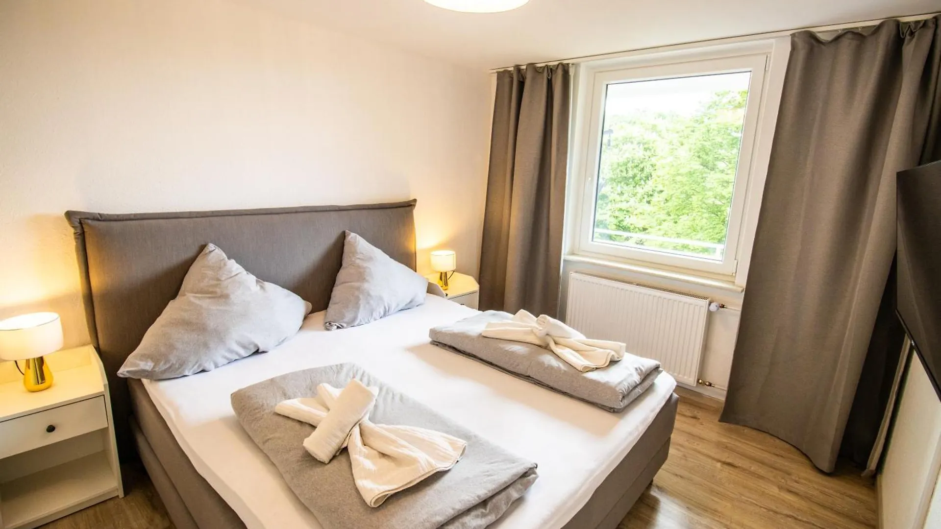 Messe-Apartment Fuer 5 Gaeste Mit Balkon Und Lift Hannover Apartment